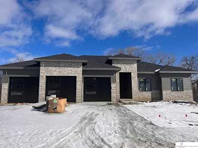 2621 N 188 St Omaha, NE 68022