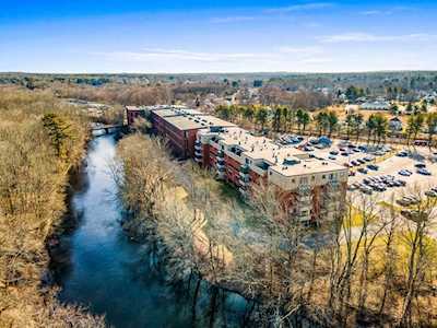 96 Old Colony Ave #319 Taunton, MA 02718