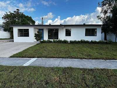 911 W Drew Street Lantana, FL 33462