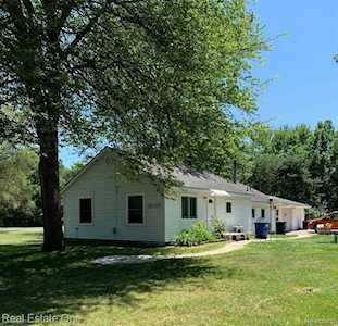 38315 Hixford Place Westland, MI 48185