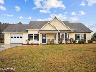 115 James T West Drive Teachey, NC 28464