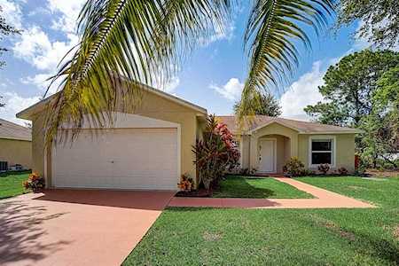 432 SW Meadow Terrace Port St Lucie, FL 34984