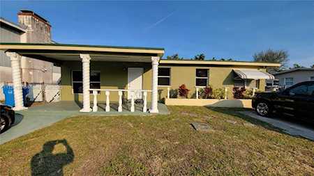 3721 SW 47th Ave West Park, FL 33023