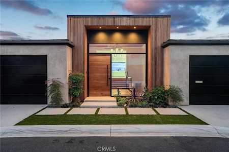 452 Mendoza Terrace Corona Del Mar, CA 92625