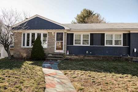 7 Oak Grove Blvd North Providence, RI 02911