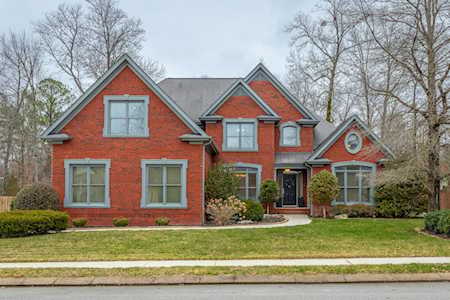 2107 Turnberry Cir Hixson, TN 37343
