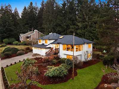4329 210th Place NE Sammamish, WA 98074