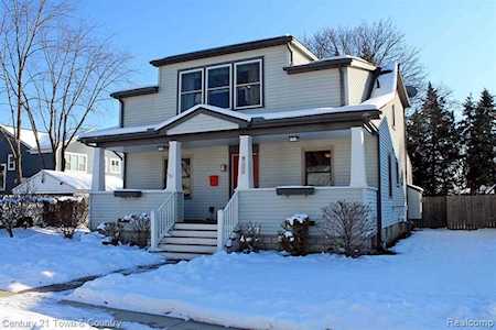 1051 Hartsough St Plymouth, MI 48170