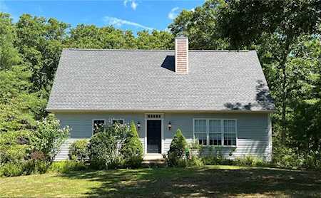 37 Small Pond Rd Richmond, RI 02812