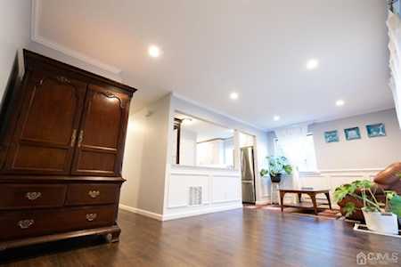 4319 Birchwood Court North Brunswick, NJ 08902