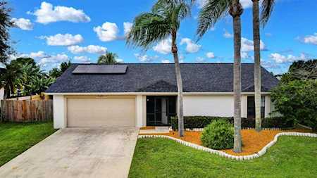 122 Parkwood Drive Royal Palm Beach, FL 33411