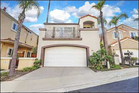 4 Cancun Dr Aliso Viejo, CA 92656