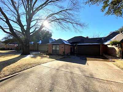 2016 N Saint Andrews Court Arlington, TX 76011