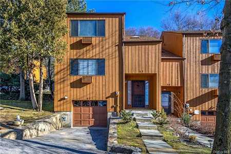 12 Lark Lane Croton-On-Hudson, NY 10520