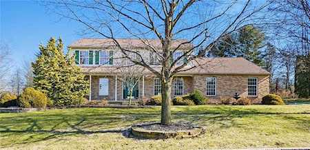 5709 Brumar Dr Bethlehem, PA 18017