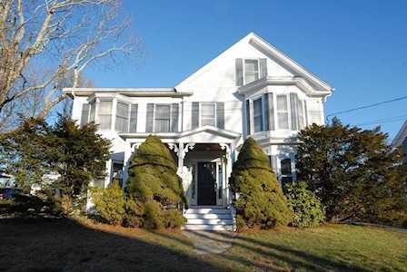 330 Commonwealth Ave #2 Concord, MA 01742