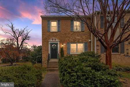 639 N Abingdon St Arlington, VA 22203