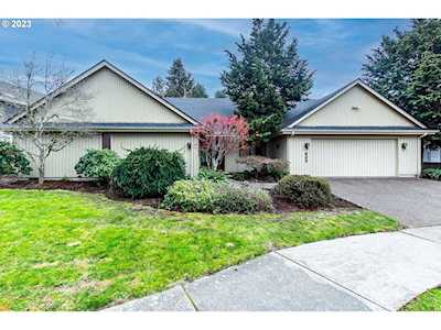 843 Fairway View DR Eugene, OR 97401