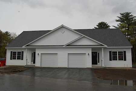 12B Villa Ln #8B Goffstown, NH 03045