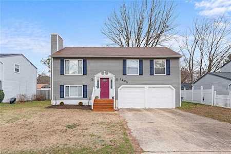 1408 Hardy Cash Dr Hampton, VA 23666
