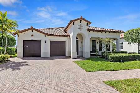 8386 NW 30th St Cooper City, FL 33024