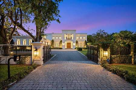 5255 Snapper Creek Rd Coral Gables, FL 33156