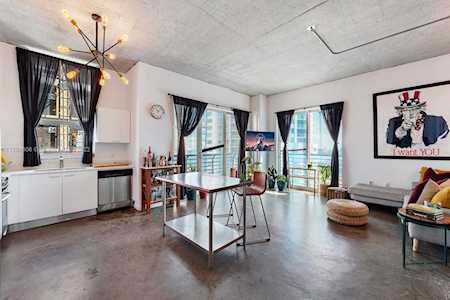 133 NE 2nd Ave #2701 Miami, FL 33132