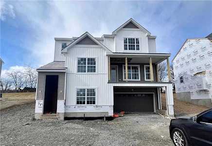 5060 Bellflower Dr #6 Schnecksville, PA 18078