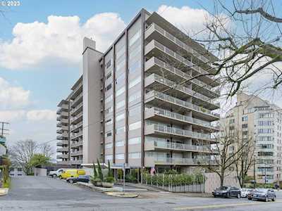 2323 SW Park PL #804 Portland, OR 97205