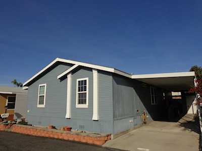 120 Brookside Ln Oceanside, CA 92056