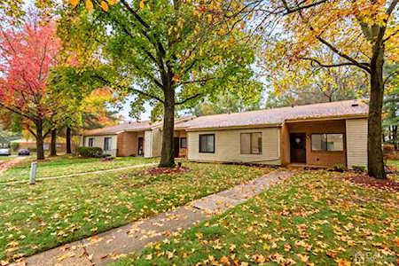 241 Medford Court Manalapan, NJ 07726