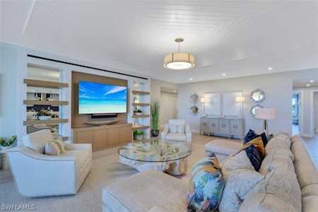 13915 Old Coast Rd #303 Naples, FL 34110
