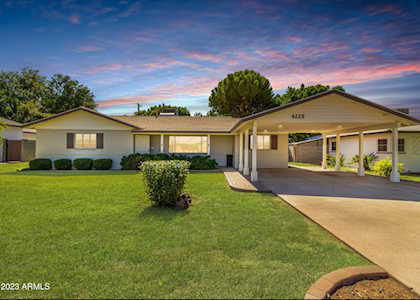 4225 E Avalon Drive Phoenix, AZ 85018