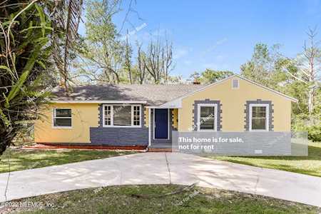 1233 Lake Forest BLVD Jacksonville, FL 32208