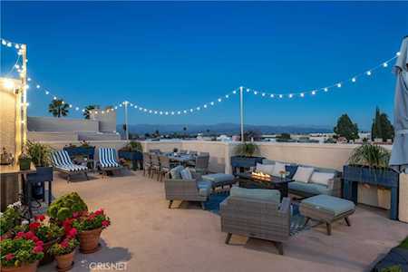 14290 Dickens #304 Sherman Oaks, CA 91423