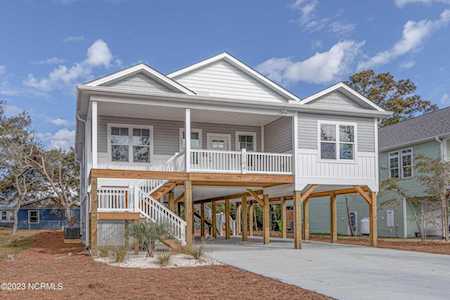 1104 E Oak Island Drive Oak Island Wooded, NC 28465