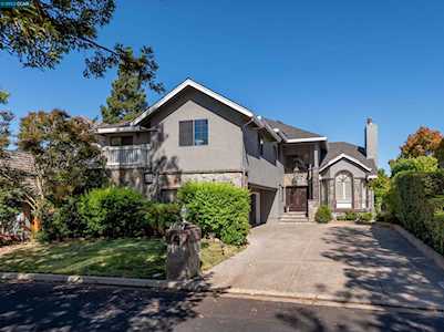 676 Blue Spruce Dr Danville, CA 94506