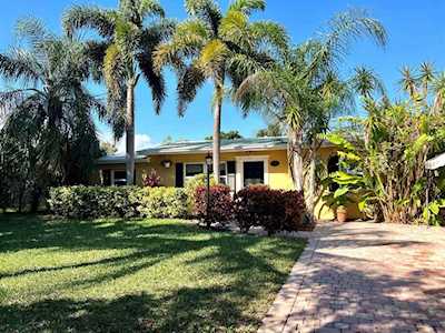 221 NE 15th Street Delray Beach, FL 33444
