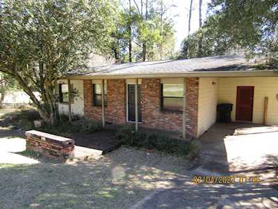 1701 Atkamire Dr Tallahassee, FL 32304