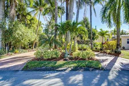 1334 Adams Street Hollywood, FL 33019