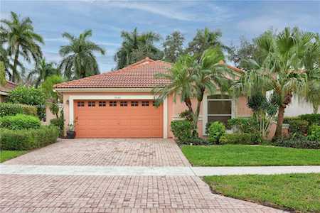 9650 Harbour Lake Cir Boynton Beach, FL 33437