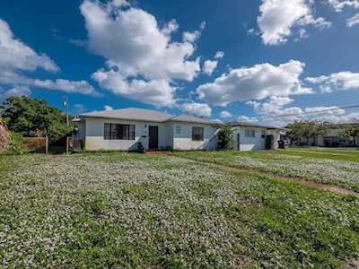 726 S J Street Lake Worth Beach, FL 33460
