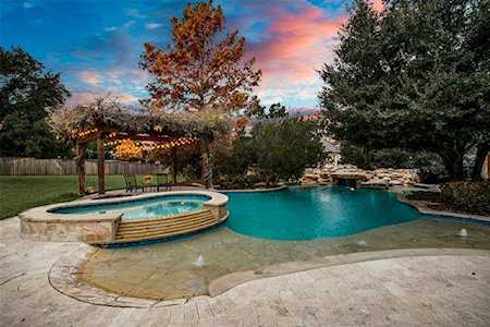 7022 S Janmar Drive Dallas, TX 75230