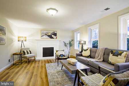 1520 Coat Ridge Rd Herndon, VA 20170