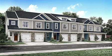 40 Woodsdale Place SE Concord, NC 28025