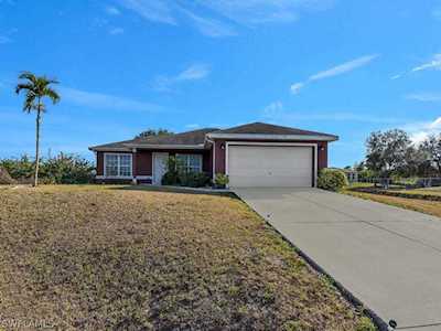2719 SW 25th St Lehigh Acres, FL 33976