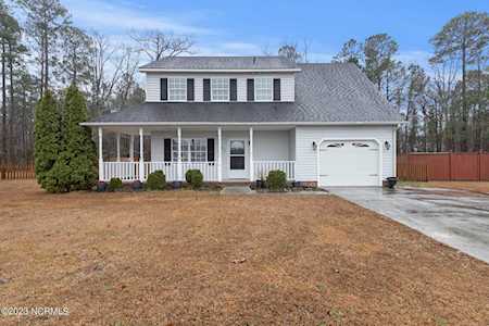 207 Rosewood Circle Jacksonville, NC 28546