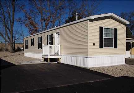 1346 Newport Ave Attleboro, MA 02703