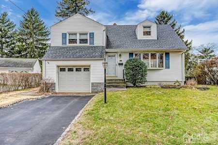 12 Center Place Middlesex, NJ 08846