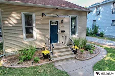 1826 Sumner St Lincoln, NE 68502